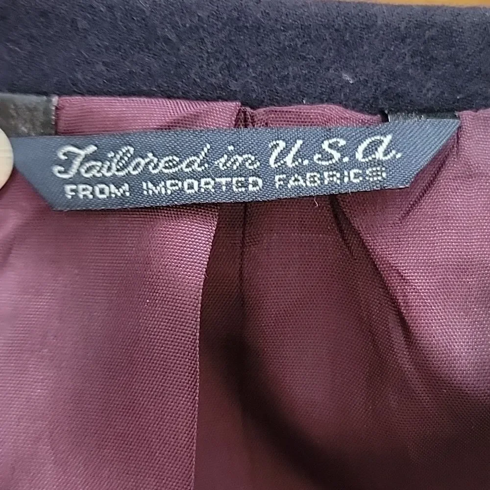 Man in wool Men's navy sport coat Jeffrey Cain style from Hamer's